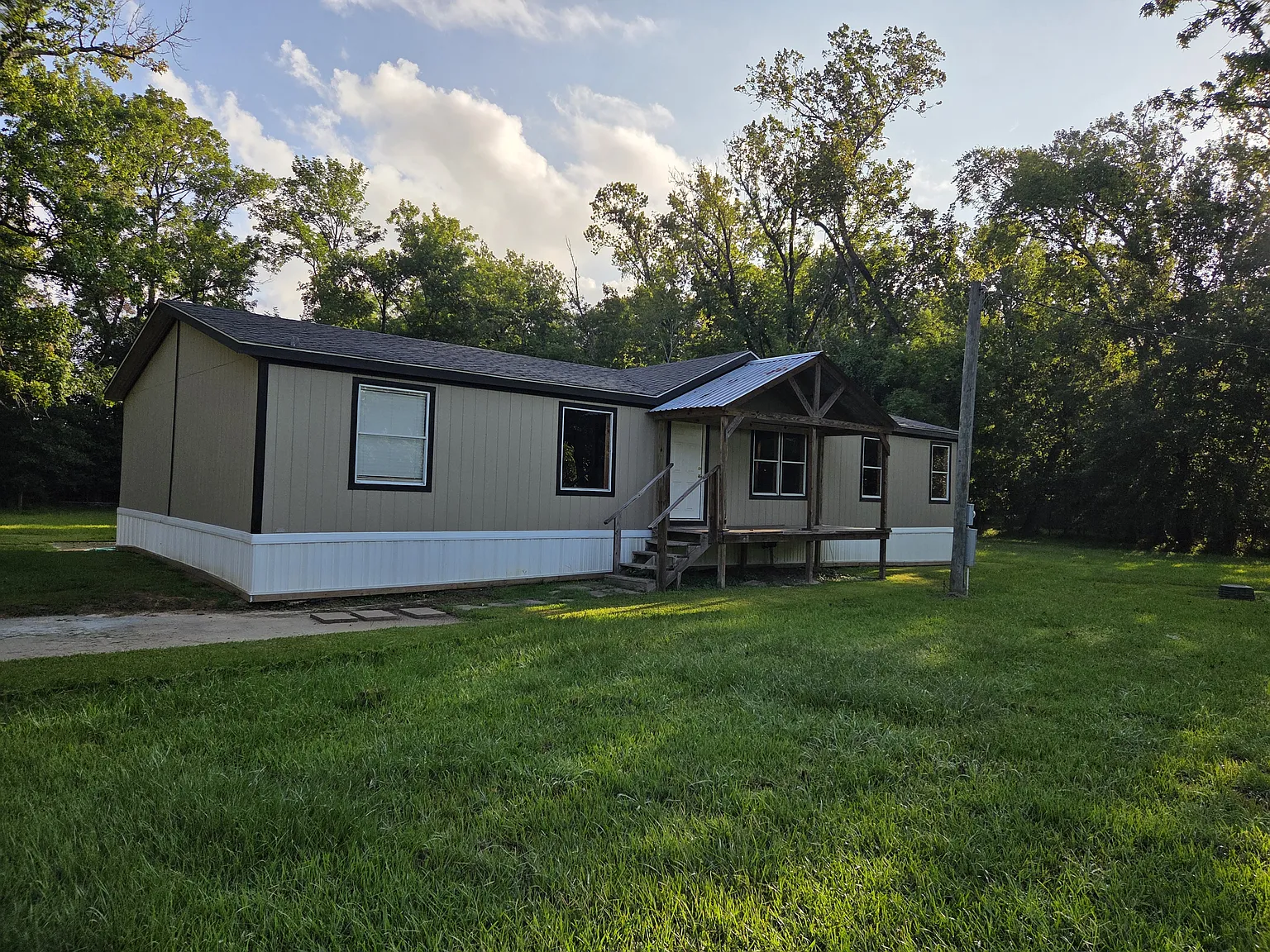 3 bed, 1680 sqft, $1,700 — Photo 1
