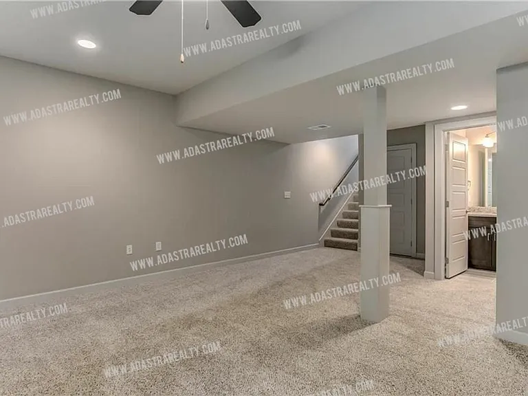 15852 Valley View Dr — Photo 18