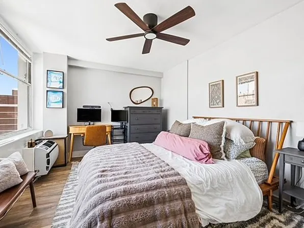 30 E Elm St APT 18B, Chicago, IL 60611