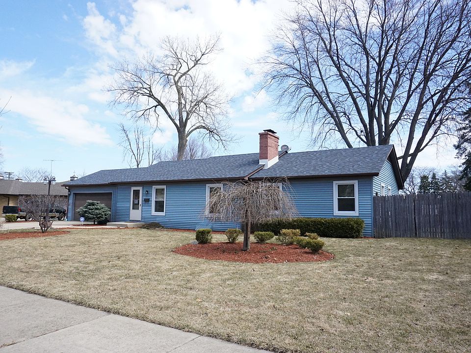 1st image of 555 Tiffany Dr