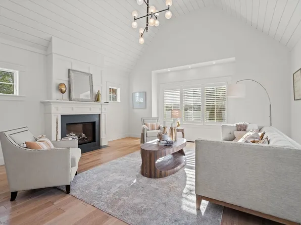 80 Conant St, Concord, MA 01742