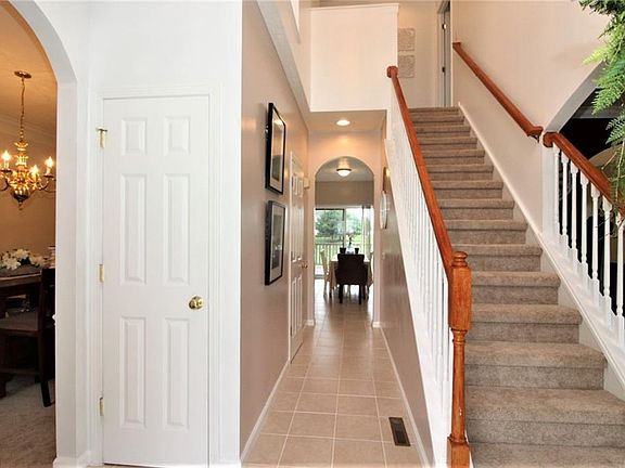 3rd image of 1572 Hannum Dr