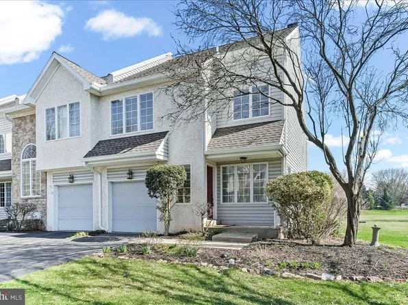 48 Buttonwood Dr, Exton, PA 19341