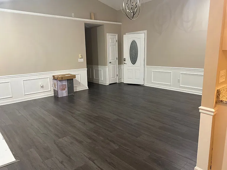 3911 Landover Dr — Photo 3