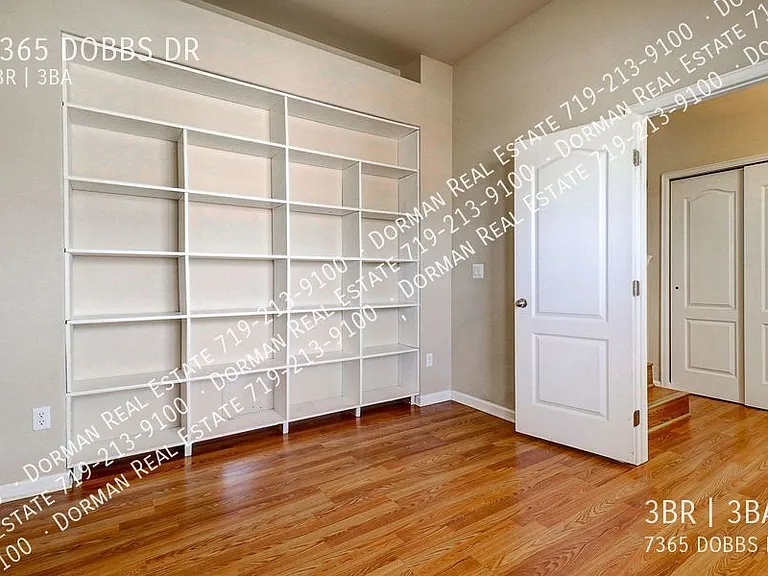 7365 Dobbs Dr — Photo 11