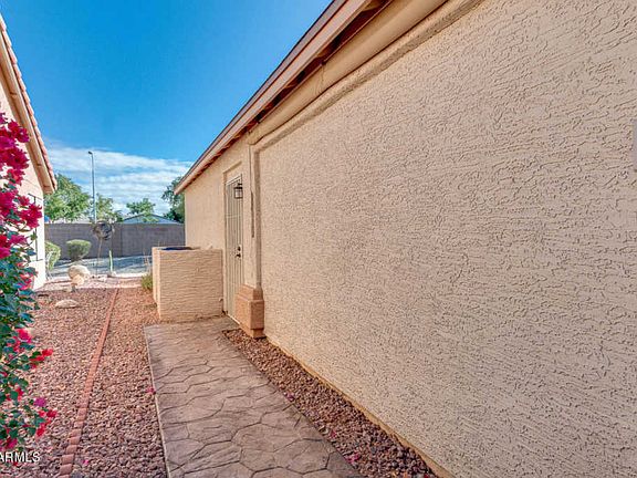 4th image of 6893 S Oakmont Dr