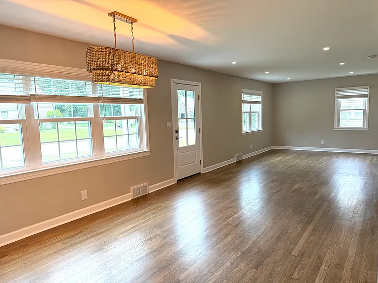 104 Carlson Dr — Photo 17