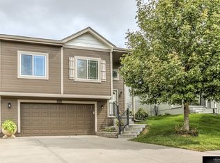 16410 Camden Ave, Omaha, NE 68116