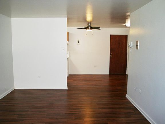 5th image of 909 N Pearl St APT 202