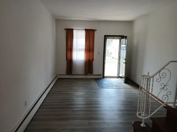 117 Sussex St, Old Forge, PA 18518