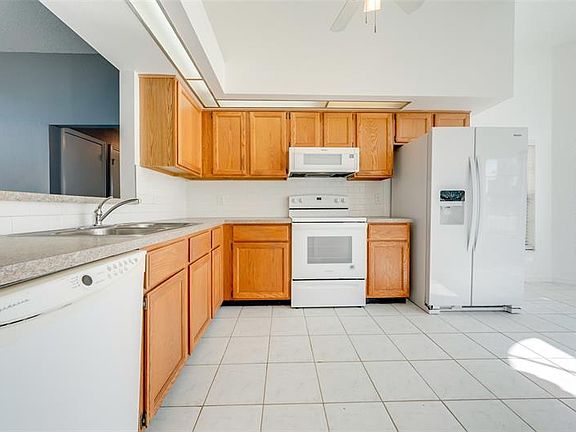 5th image of 13416 Beloit Woods Ln