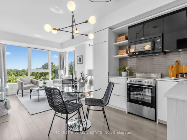 6 Parkwood Ave #313, Toronto, ON M4V 0A3