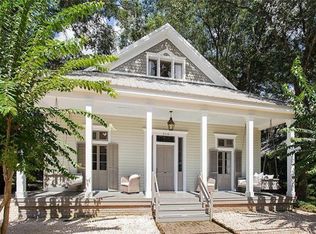 210 N Florida St, Covington, LA 70433