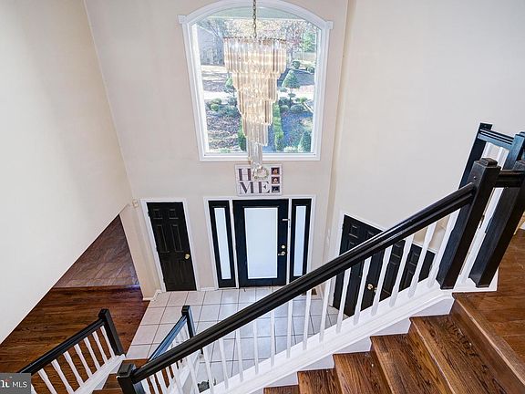 5th image of 2 Callison Ln