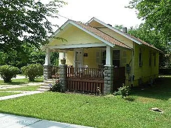 3222 M St SE photo 1