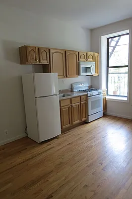 Rented by Nooklyn NYC LLC | media 7