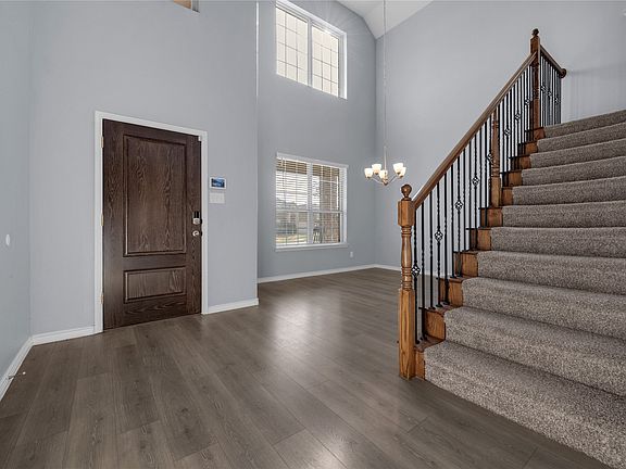 3rd image of 601 Cowboy Way
