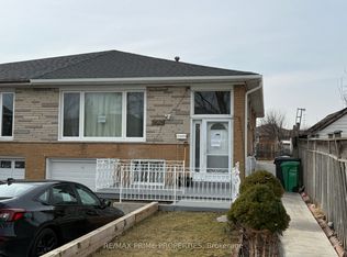 3563 Laddie Cres, Mississauga, ON L4T 1N2