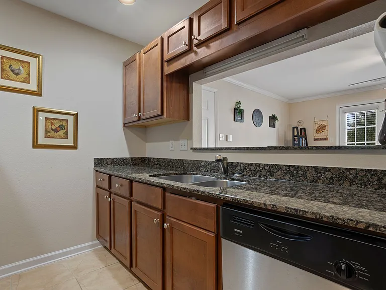 2421 Beachview Dr #H09 — Photo 5