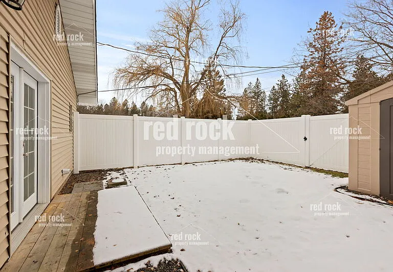 11321 E 31st Ave #B — Photo 15