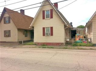 22 Federal St, Natrona Heights, PA 15065