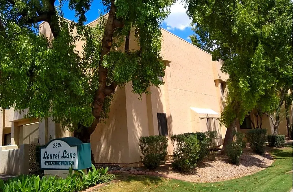Building Photo - Laurel Lane
