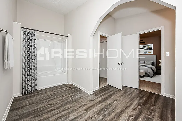 5552 Phillips Dr — Photo 9