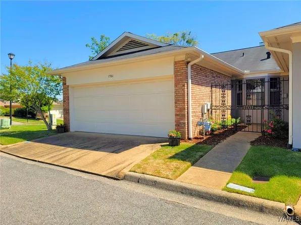 1701 Dauphine Dr, Tuscaloosa, AL 35406