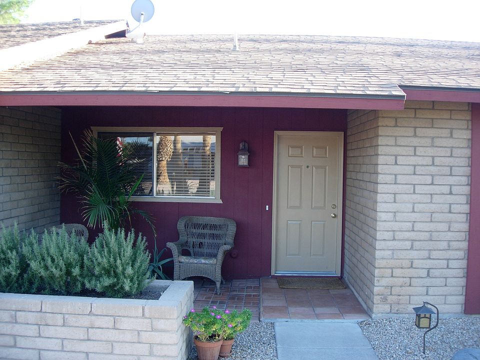 Charming Front Entry