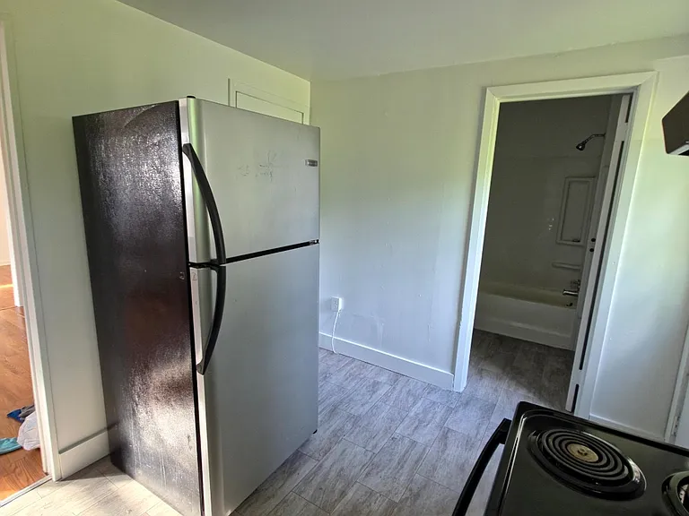 805 Front St #RIGHT - 1ST FL — Photo 8
