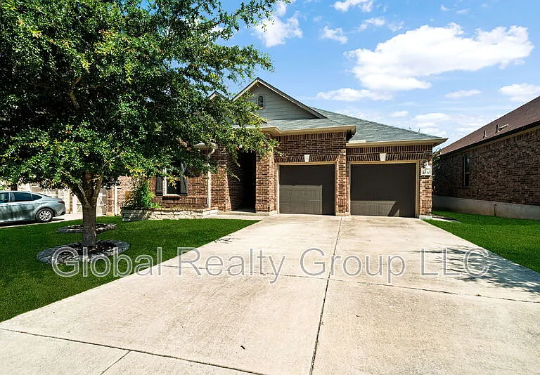 4610 Sebastian Oak — Photo 33