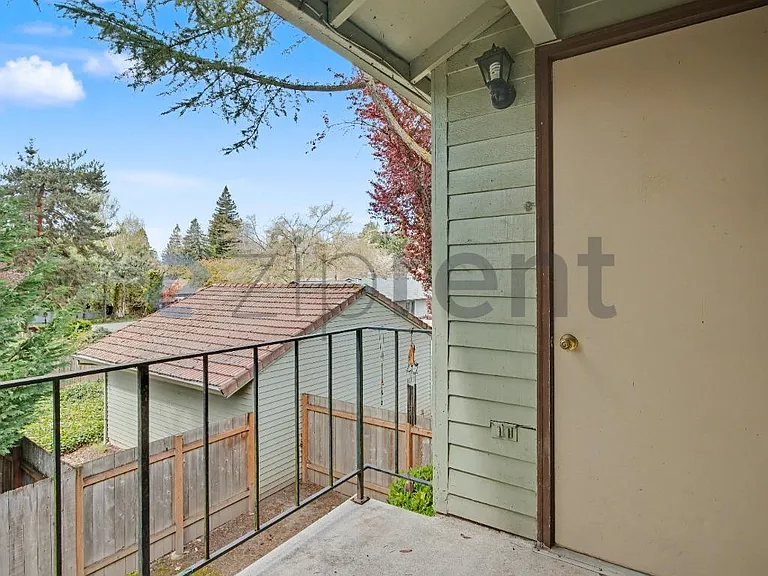 5160 SW 180th Ave #2 — Photo 18