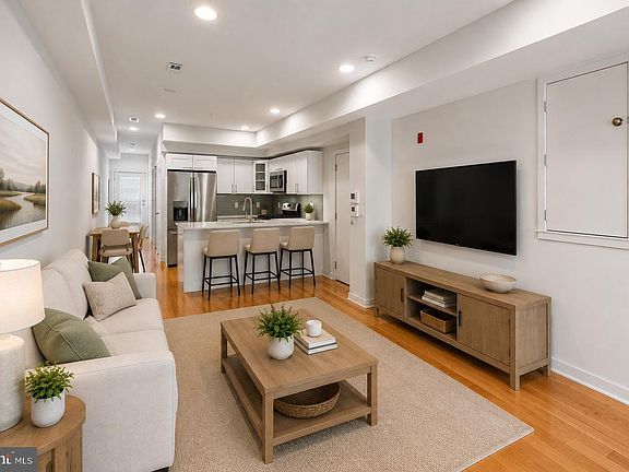 2nd image of 1437 Brown St #2