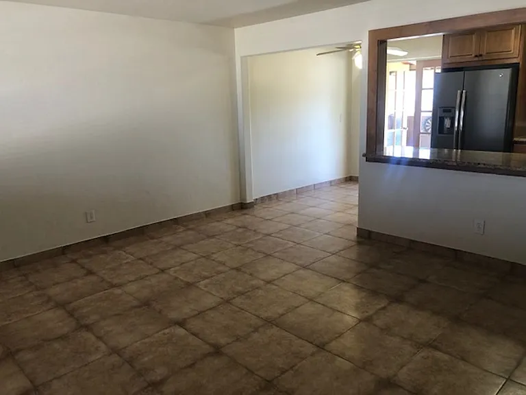 4814 E Hampton St — Photo 3