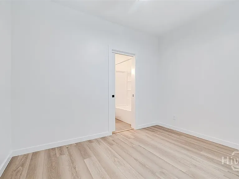 8 Mastick St #A — Photo 11