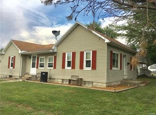 327 W South St, Litchfield, IL 62056