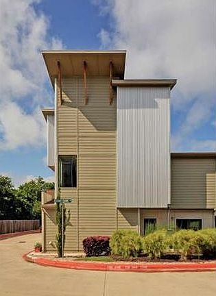 4th image of 3400 Georgia Lee Dr