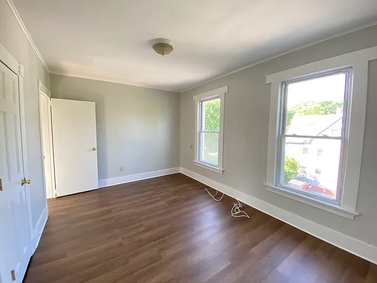 11 Lawrence St #6 — Photo 18