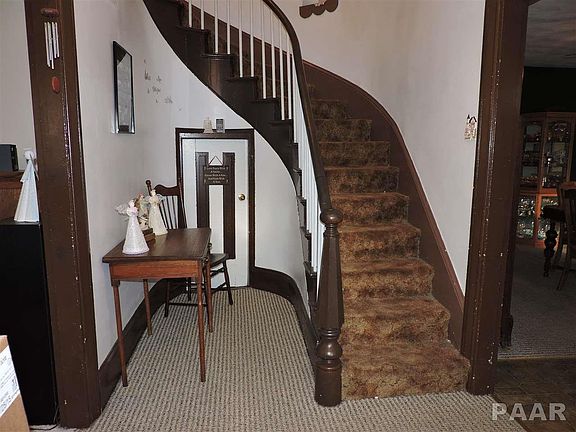3rd image of 206 S Monroe St
