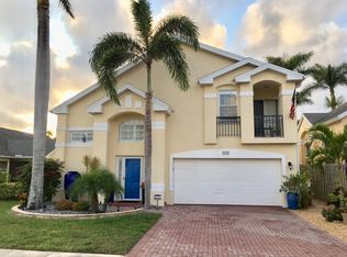 3570 Kent Dr #23, Naples, FL 34112