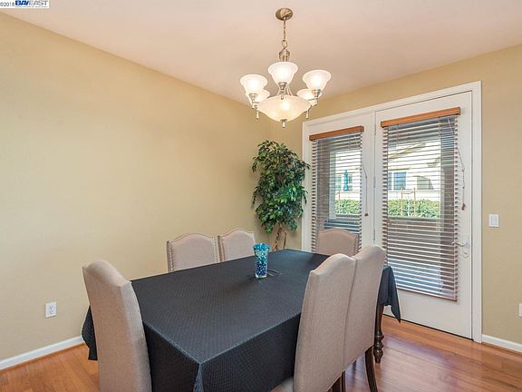 5th image of 574 Dovecote Ln Unit 3