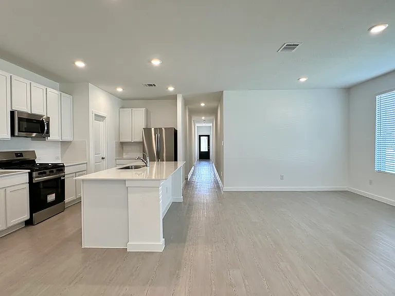 5140 McKittrick — Photo 14