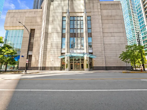 512 N McClurg Ct APT 501, Chicago, IL 60611