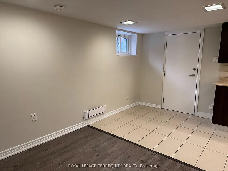 475 Woodbine Ave #2 — Photo 12