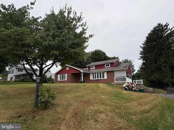 3 Maurice Rd, Mount Holly Springs, PA 17065