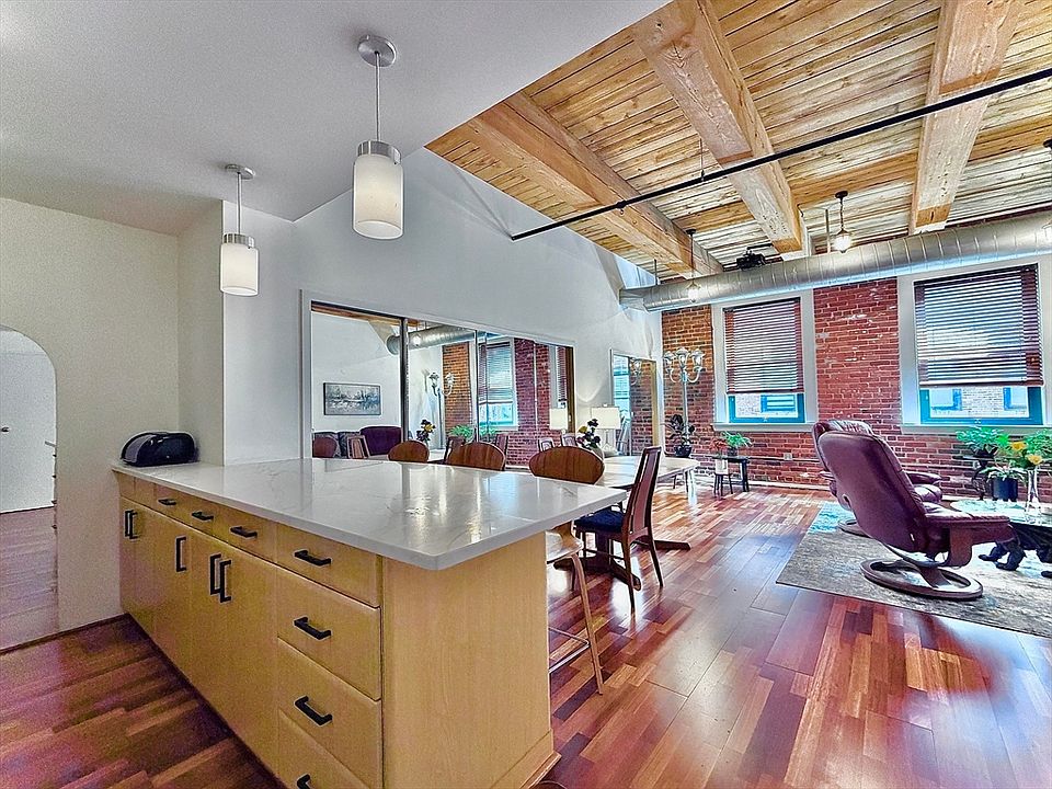 1st image of 9 W Broadway #404