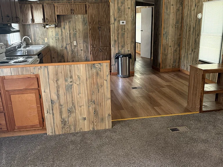 608 Dillard Dr — Photo 8
