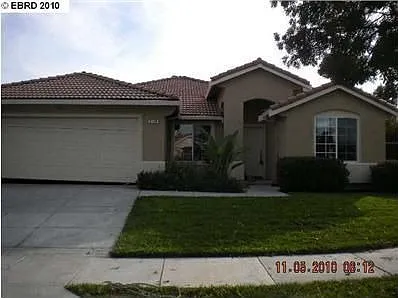 1430 Arlington Way photo 1