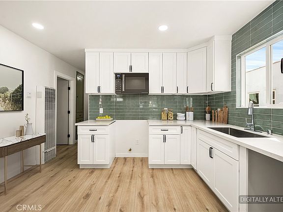 5th image of 1428 W 89th St