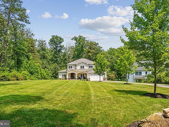 2nd image of 11434 Park Dr